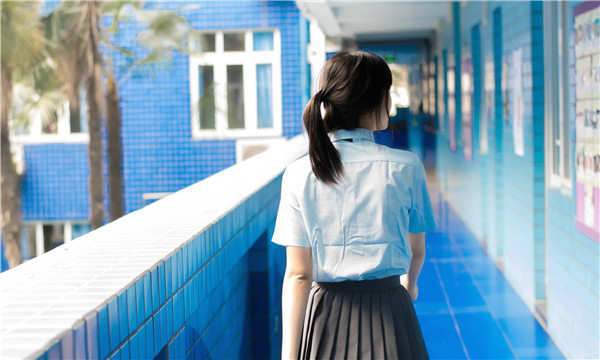 宜秀如何找到一个可以帮助我生孩子的女人？